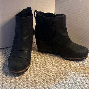 SOREL Charcoal Leather Ankle Boots woman size 6